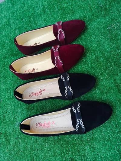 Woman formal maroon pumps