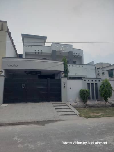 House Of 10 Marla Available For Rent In Eden Garden