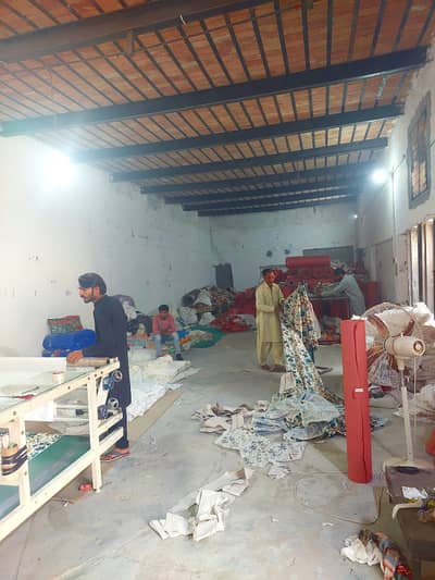 0321 86 10 688 Factory Land of 60 Marla available for sale location is Ghausia Road backside Model city Royal villas