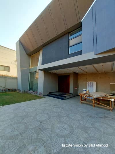 0321 86 10 688 Brand New 20Marla house available for Rent in Main canal Road Societies