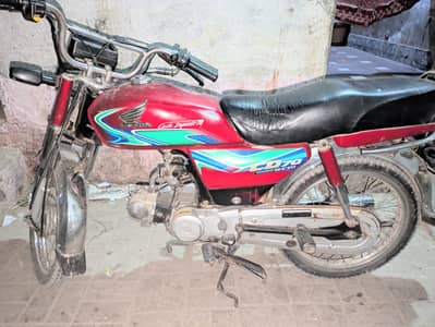 Full ok bike hy Latter Gum hy or Copy Original Available hy