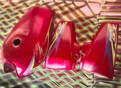 Tanky tapy brand new condition 10/10 ha origina hal hs