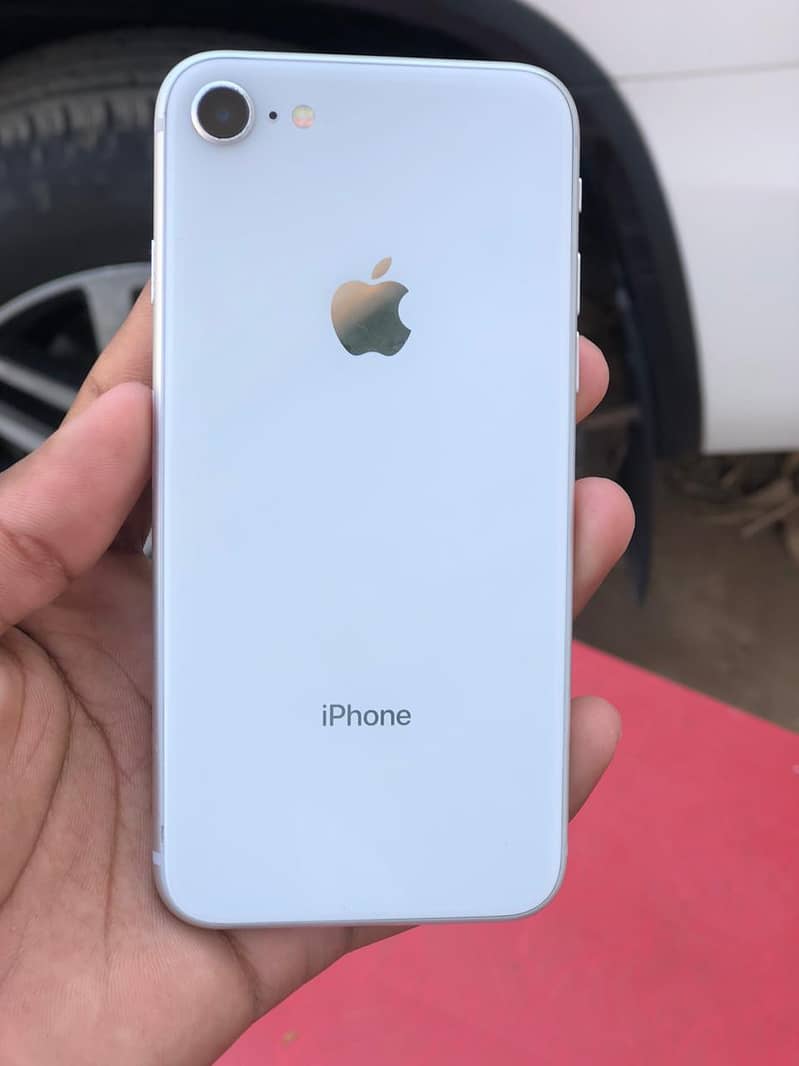 Apple iPhone 8 5