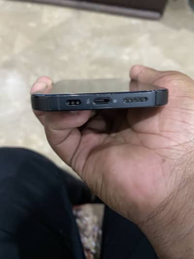 iphone 14pro in good condition for sale