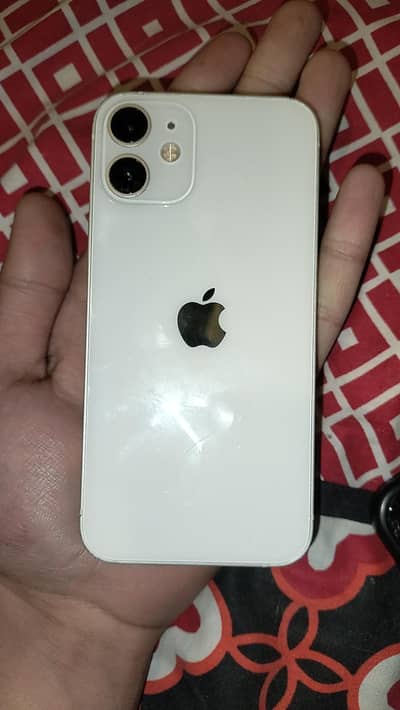 I phone 12 mini 128 gb water pack