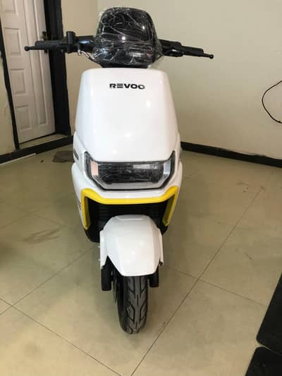 REVOO A-12 0329//4037371