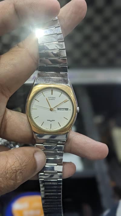 Vintage Citizen Quartz Two-Tone - Slim Dress Watch