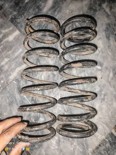 Suzuki bolan shock spring