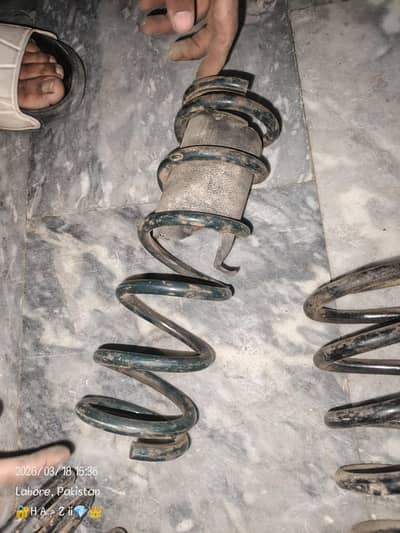 Suzuki bolan shock spring