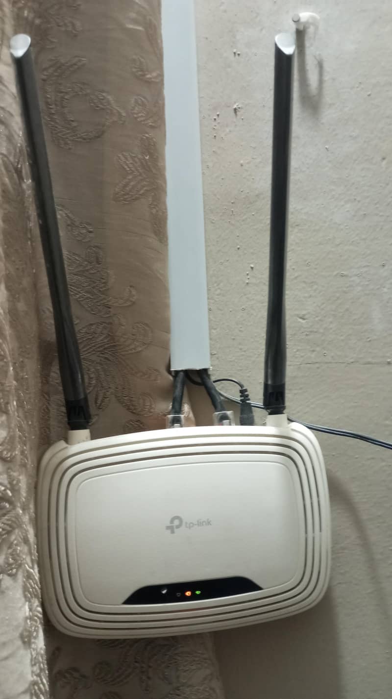 TP-Link router 0