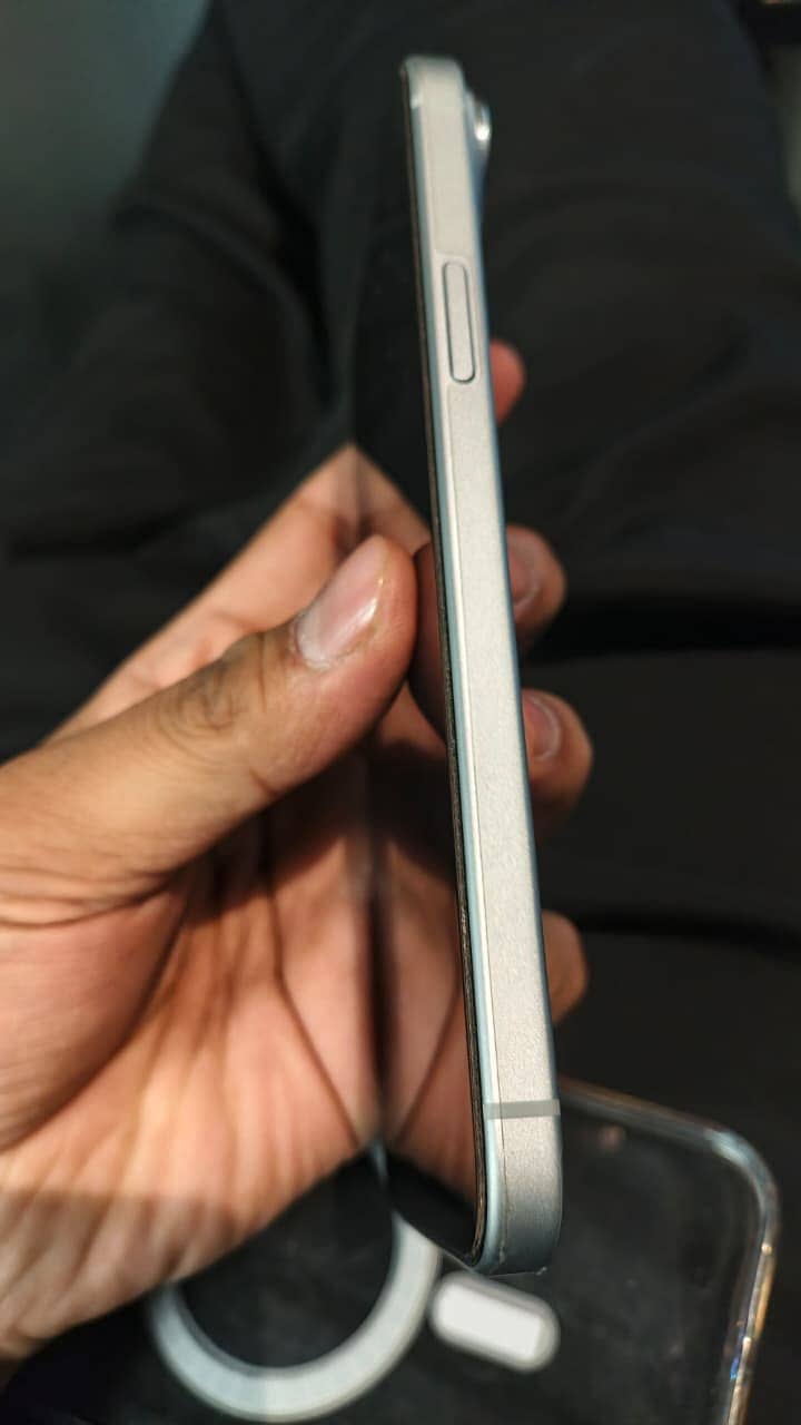 Apple iPhone 15 plus 2