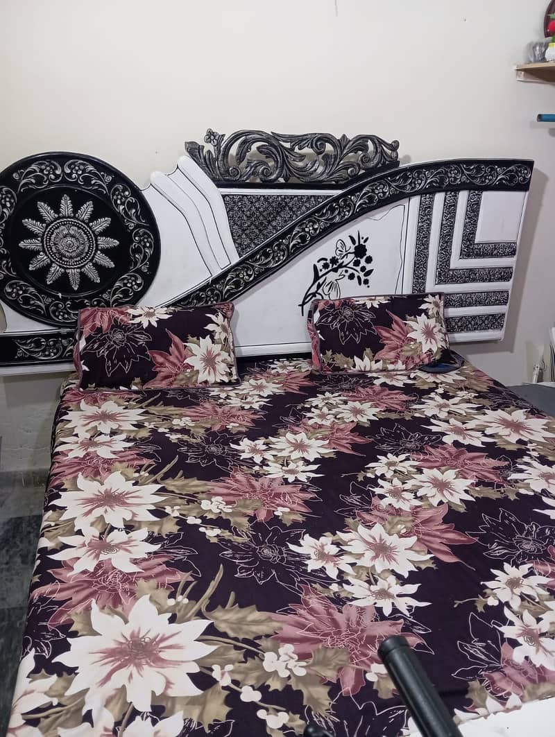 Bed set good condition 0