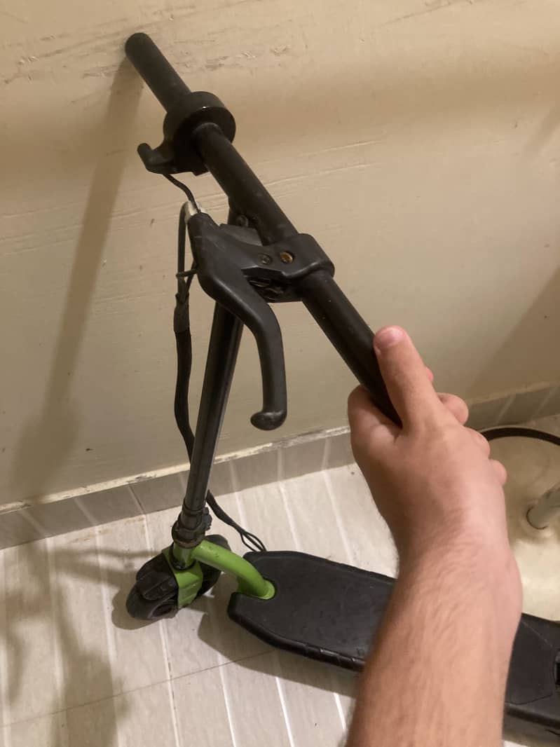 E-SCOOTER 0