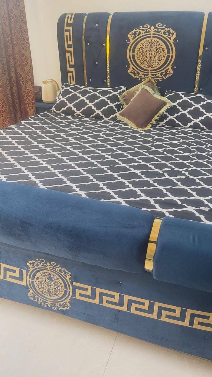 double bed set with dressing table & side table good condition 1