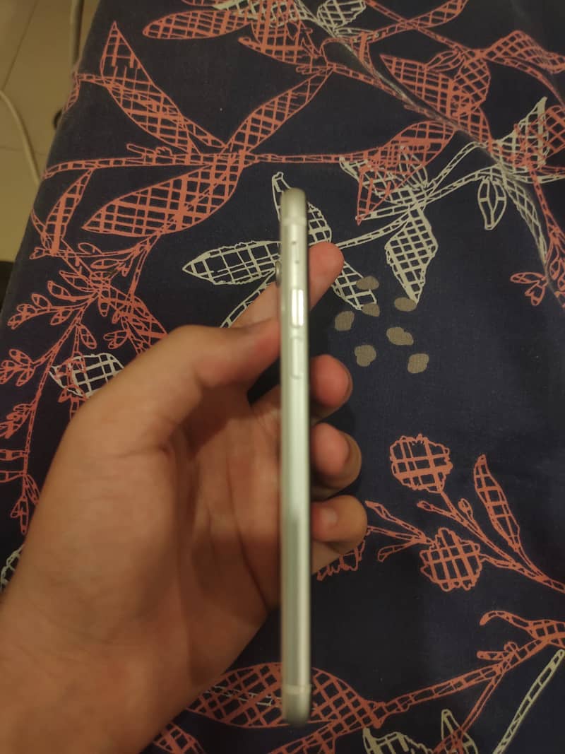 Iphone se 2 gen 3
