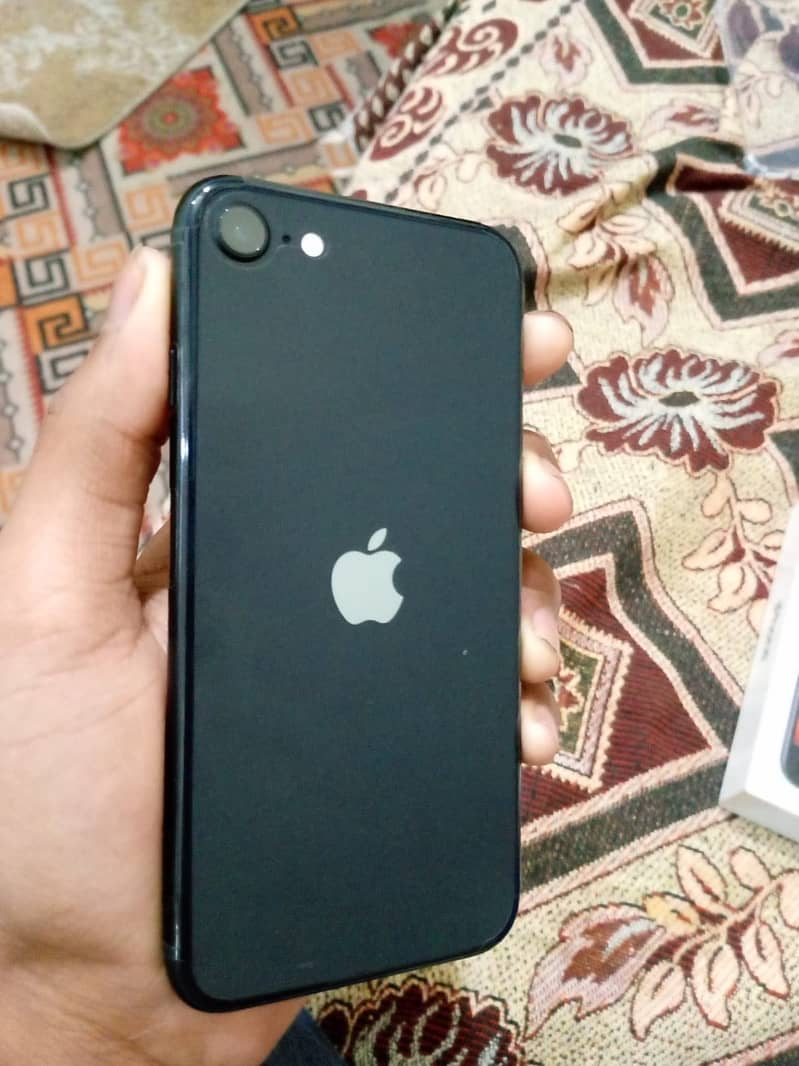 iPhone se3rd generation 2