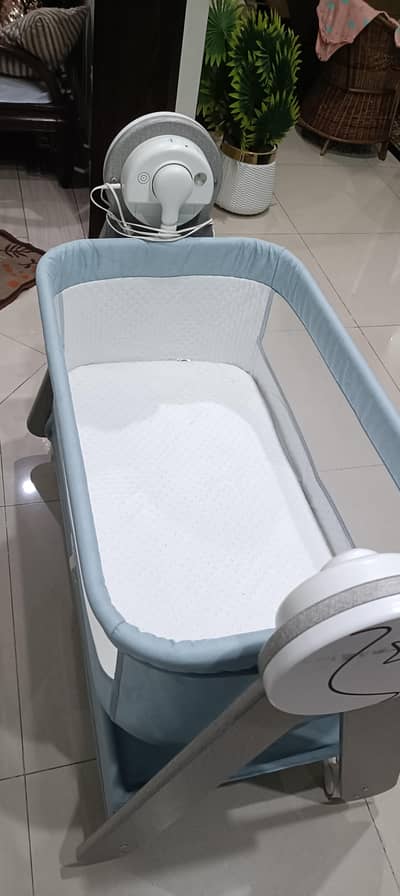 electric swinging baby cot / craddle