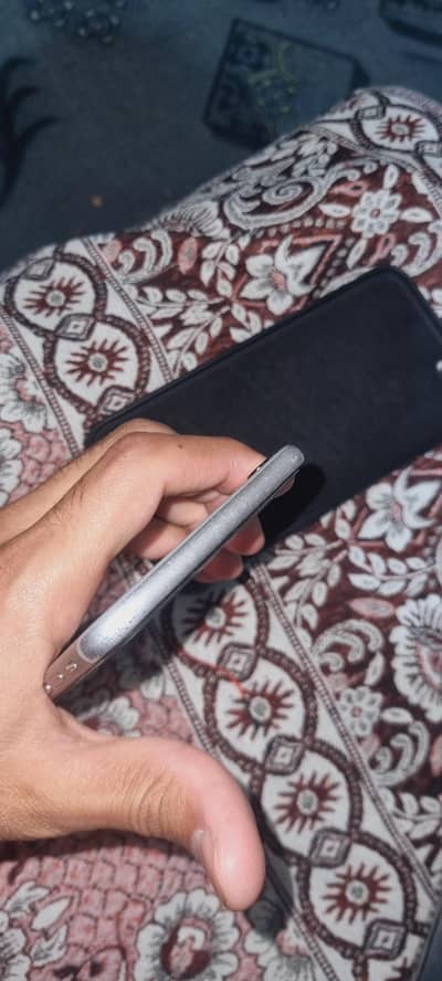 iphone. 6s plus 64gb