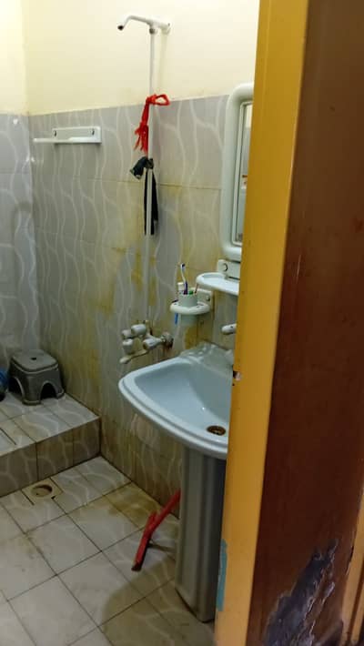 2.5 Marla House double story Noor mehal road