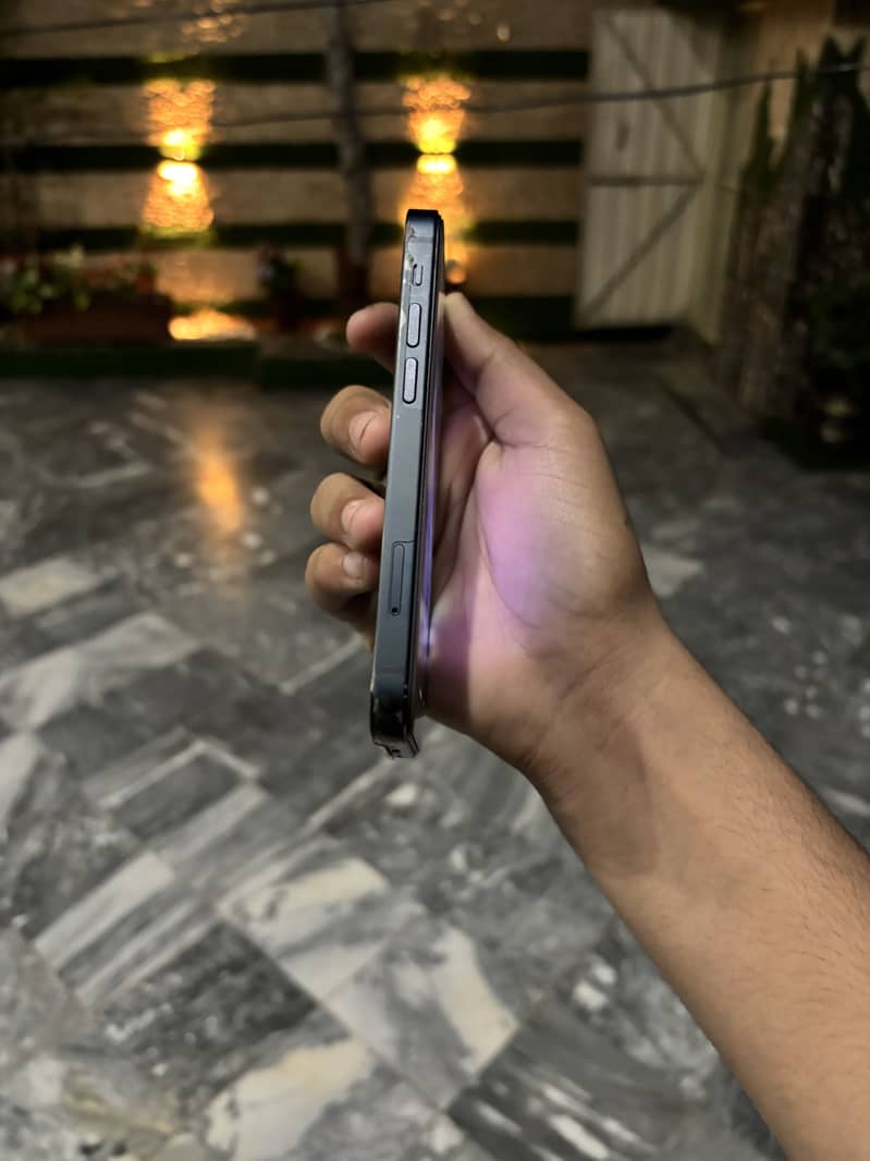 iPhone 13 mini 8