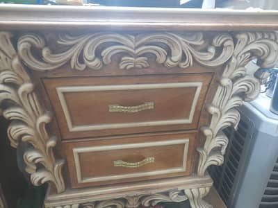 beds dresing sid table  for sale