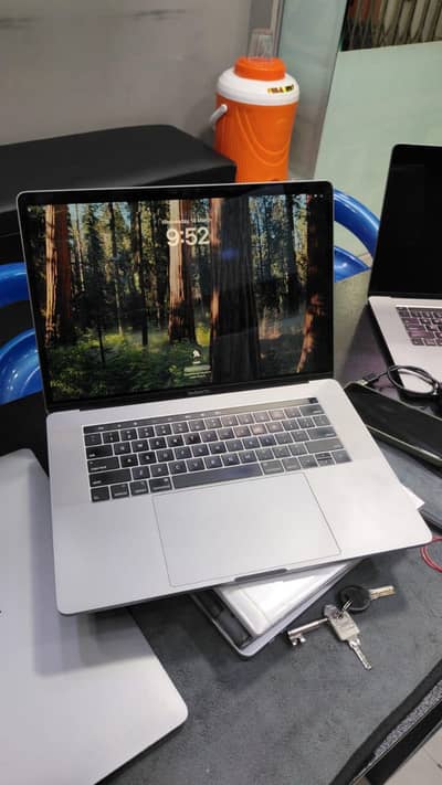 Apple MacBook Pro 2019 Core i9 | 16GB RAM | 512GB SSD