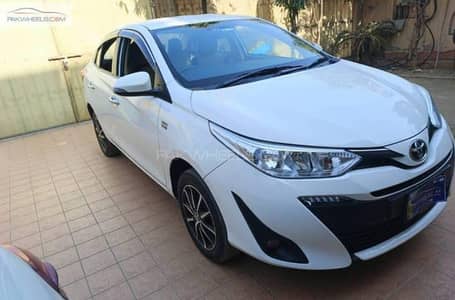 Toyota yaris ativ x totally geniune paint