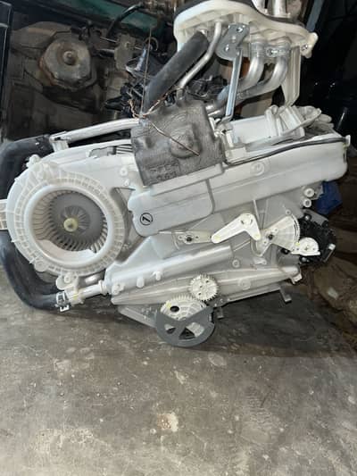 Toyota Land Cruiser Original rear/dual ac unit