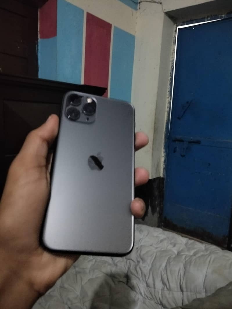 iphone 11 pro 0