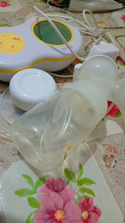 Beurer Company Electric pump For Sale 3 month used