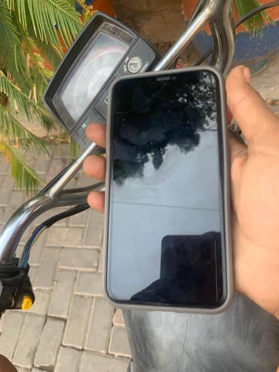 iPhone 11pro max 256gb factory unlock