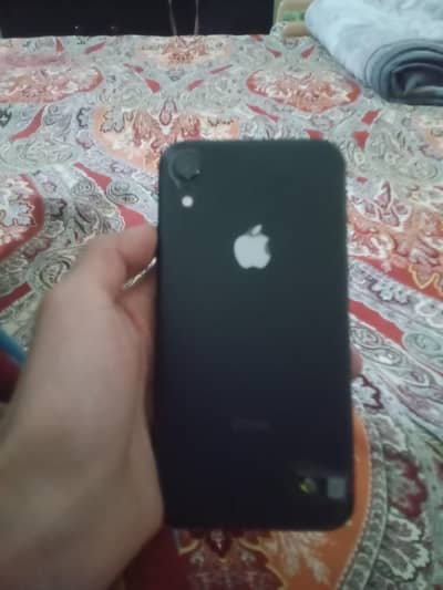 I phone Xr 128gb