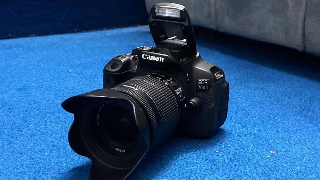 canon EOS 700D 0