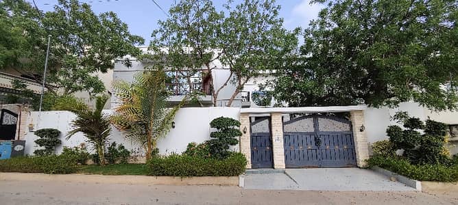 LUXURIOUS 600 SQUARE YARDS ONE UNIT PARK FACING HOUSE FOR SALE IN SECTOR U GULSHAN E MAYMAR KARACHI