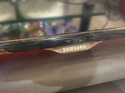 1 Lcd 1 Mi android box 1sound bar