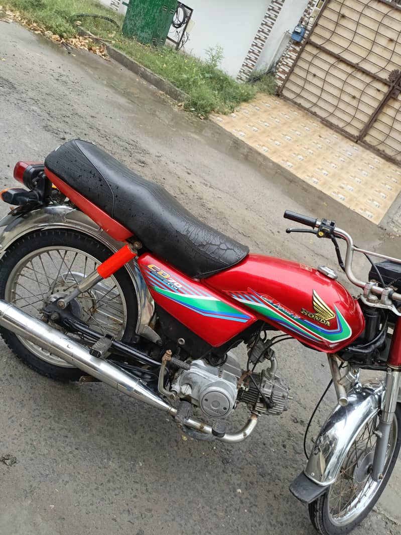Honda CD 70 Model 2016 6