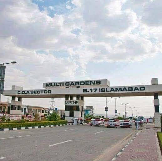 Corner Plot For Sale 1