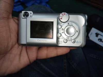 canan camera with back screen  SD card supported