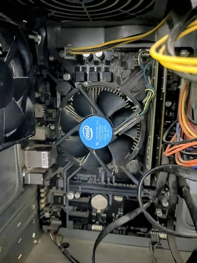 Core i5 9th +Gigabyte H310M H 2.0 Motherboard