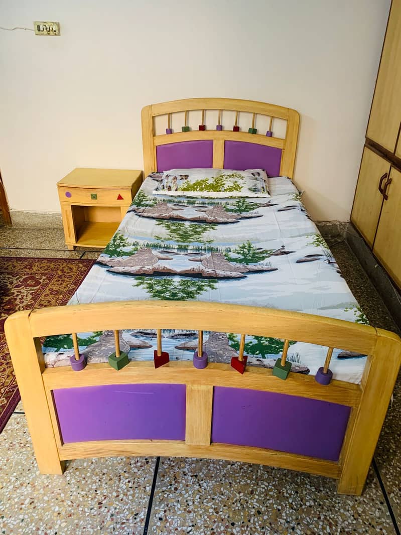 Single Bed, Side Table & Study Table with Chair 0