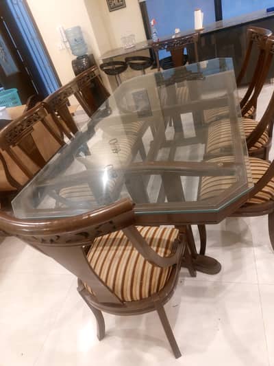 8 chairs and dining table