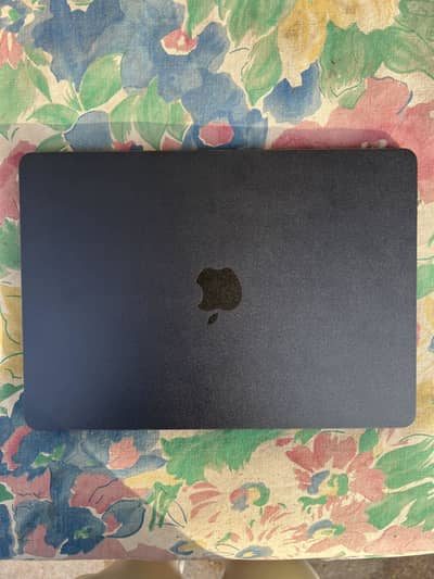 Macbook Air M2 | 16GB | 256GB | In Warranty