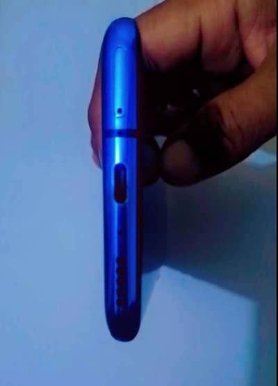 good condition. a one work. no box. only charger and mobile