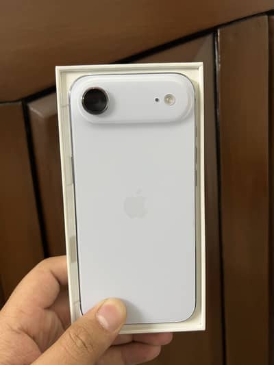 iPhone 17 Air 256gb Sky Blue with box non pta