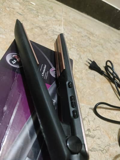 Remington hair straightener