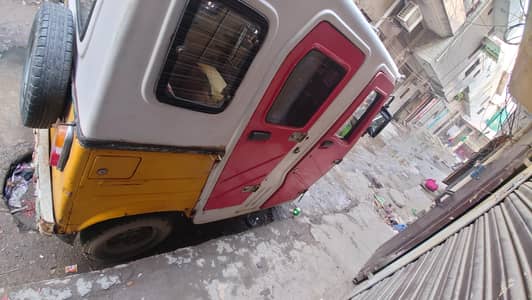 ROZGAR AUTO RICKAHAW 200cc