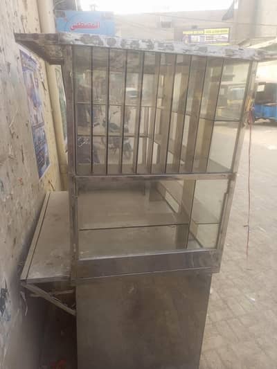 segarate ka cabin hay steel Wala sale krna hay urgent