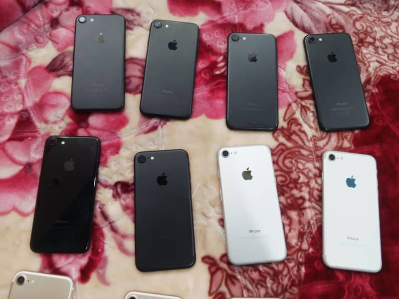 Iphone 7 10/10 water pack 19