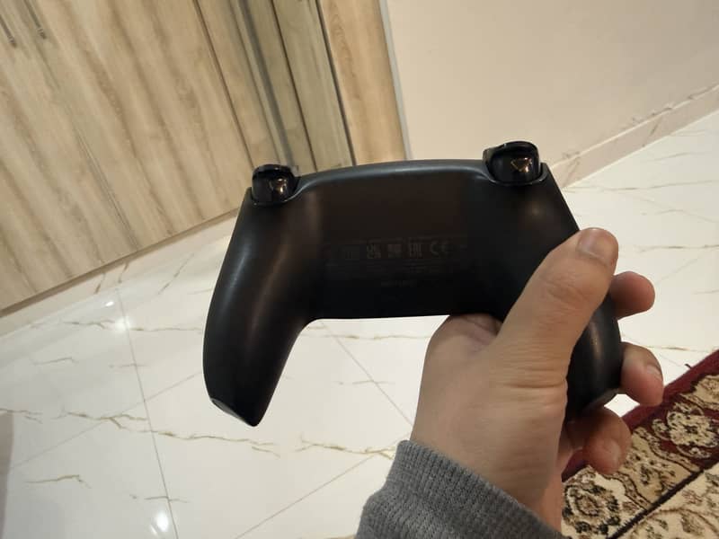 PS5 original controller 3
