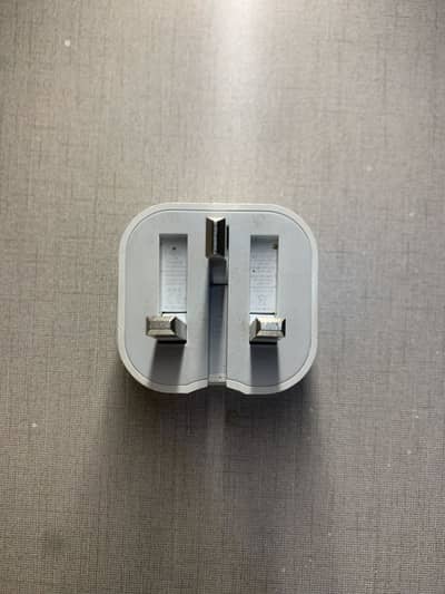 iPhone original 20w adapter